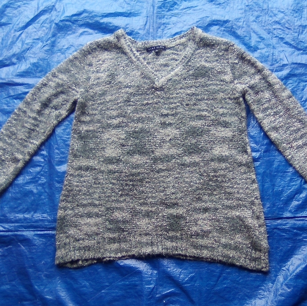 Como Black Gray V-Neck Women's Sweater